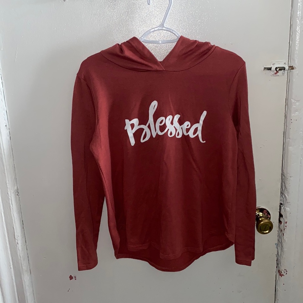 Long sleeve with a hood
